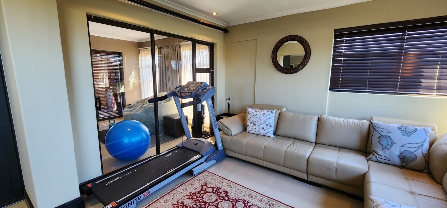 4 Bedroom Property for Sale in Parklands East Western Cape